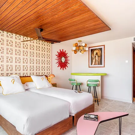 Otel Felices Ibiza 4*